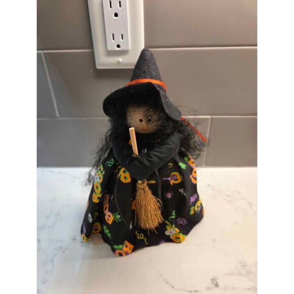 Handmade little witch Halloween - Picture 1 of 6
